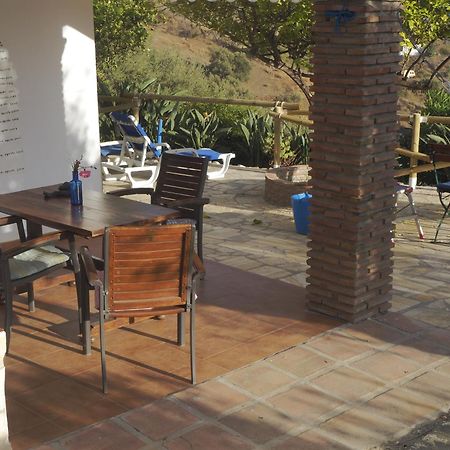 הוילה Iznate Casa Feliz מראה חיצוני תמונה